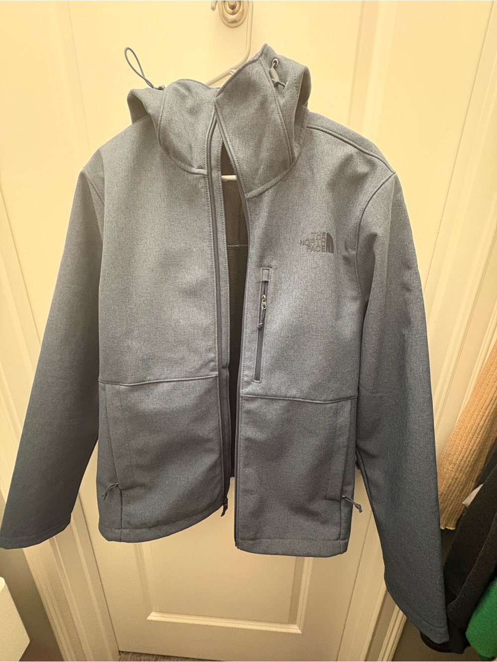 The North Face Men's navy blue wind wall jacket- Hooded Zip Front